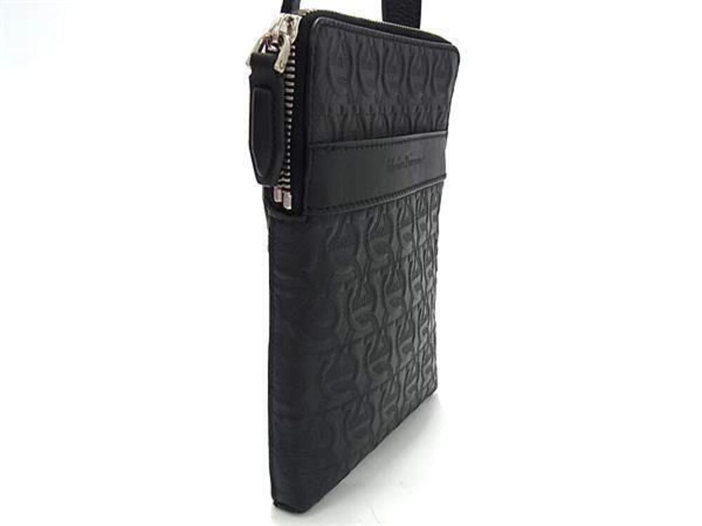 Salvatore Ferragamo Shoulder Gancini Leather Crossbody Black Bag Black